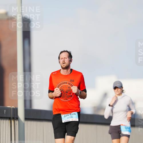 03.10.2026 - Köhlbrandbrückenlauf LAZAROV Photography http://msf.ph/oto/10690097 03.10.2026 09:44:58 Position 3 2198 meine-sportfotos.de
