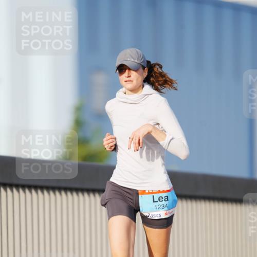 03.10.2026 - Köhlbrandbrückenlauf LAZAROV Photography http://msf.ph/oto/10690115 03.10.2026 09:45:03 Position 3 1234 meine-sportfotos.de