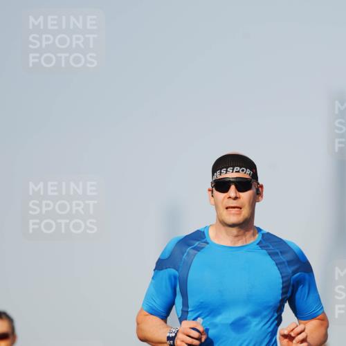 03.10.2026 - Köhlbrandbrückenlauf LAZAROV Photography http://msf.ph/oto/10690118 03.10.2026 09:45:04 Position 3  meine-sportfotos.de