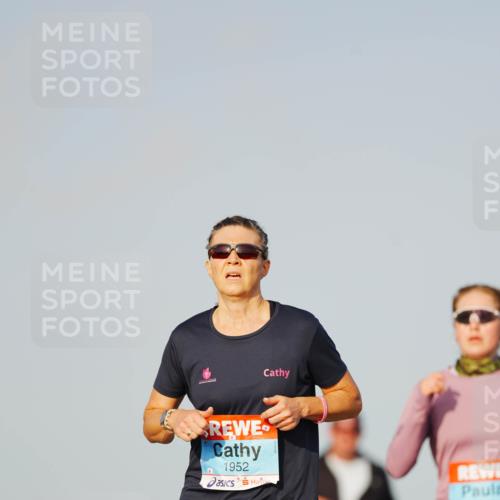 03.10.2026 - Köhlbrandbrückenlauf LAZAROV Photography http://msf.ph/oto/10690125 03.10.2026 09:45:05 Position 3 1952 meine-sportfotos.de