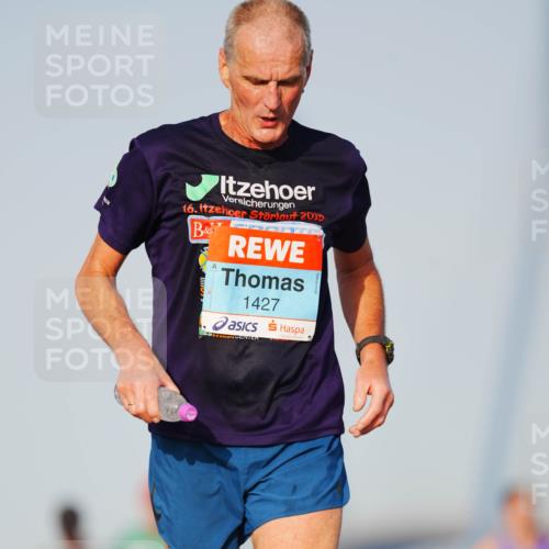 03.10.2026 - Köhlbrandbrückenlauf LAZAROV Photography http://msf.ph/oto/10690138 03.10.2026 09:45:08 Position 3 16, 2015, 1427 meine-sportfotos.de