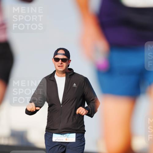 03.10.2026 - Köhlbrandbrückenlauf LAZAROV Photography http://msf.ph/oto/10690149 03.10.2026 09:45:10 Position 3 8, 2436 meine-sportfotos.de