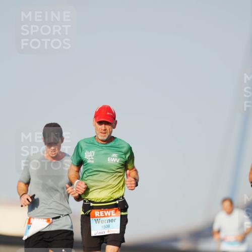 03.10.2026 - Köhlbrandbrückenlauf LAZAROV Photography http://msf.ph/oto/10690158 03.10.2026 09:45:12 Position 3 1506 meine-sportfotos.de