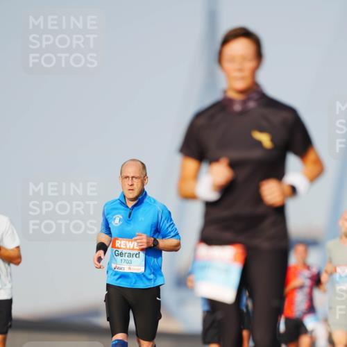 03.10.2026 - Köhlbrandbrückenlauf LAZAROV Photography http://msf.ph/oto/10690187 03.10.2026 09:45:18 Position 3 1703 meine-sportfotos.de