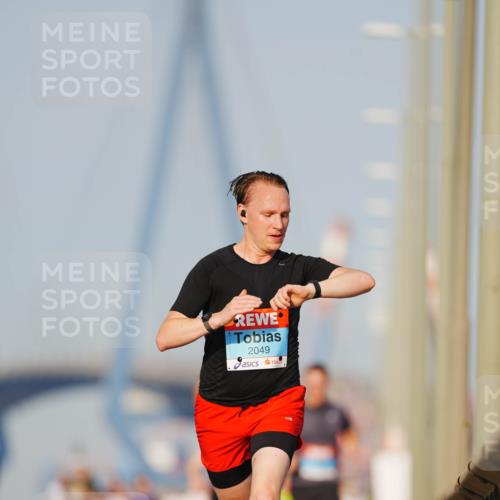 03.10.2026 - Köhlbrandbrückenlauf LAZAROV Photography http://msf.ph/oto/10690212 03.10.2026 09:45:24 Position 3 2049 meine-sportfotos.de