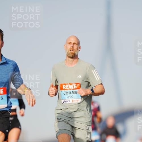 03.10.2026 - Köhlbrandbrückenlauf LAZAROV Photography http://msf.ph/oto/10690214 03.10.2026 09:45:25 Position 3 2222 meine-sportfotos.de