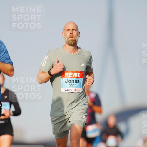 03.10.2026 - Köhlbrandbrückenlauf LAZAROV Photography http://msf.ph/oto/10690217 03.10.2026 09:45:25 Position 3 2222 meine-sportfotos.de