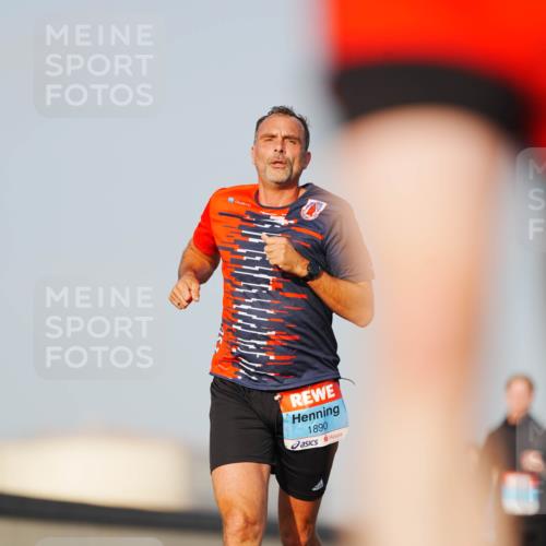 03.10.2026 - Köhlbrandbrückenlauf LAZAROV Photography http://msf.ph/oto/10690240 03.10.2026 09:45:29 Position 3 1890, 2 meine-sportfotos.de
