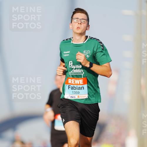 03.10.2026 - Köhlbrandbrückenlauf LAZAROV Photography http://msf.ph/oto/10690243 03.10.2026 09:45:30 Position 3 1359 meine-sportfotos.de