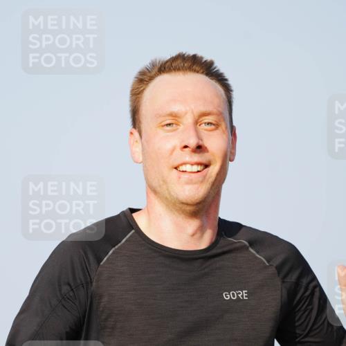 03.10.2026 - Köhlbrandbrückenlauf LAZAROV Photography http://msf.ph/oto/10690265 03.10.2026 09:45:37 Position 3 2151 meine-sportfotos.de