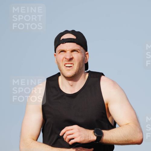 03.10.2026 - Köhlbrandbrückenlauf LAZAROV Photography http://msf.ph/oto/10690274 03.10.2026 09:45:40 Position 3 1253 meine-sportfotos.de