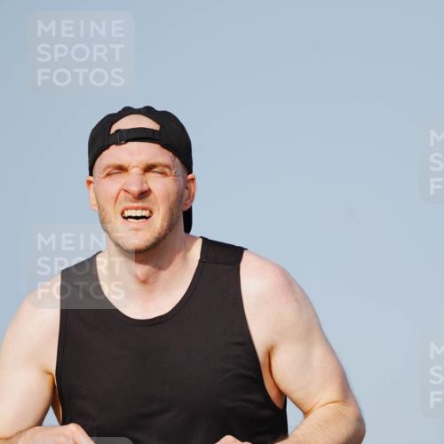 03.10.2026 - Köhlbrandbrückenlauf LAZAROV Photography http://msf.ph/oto/10690276 03.10.2026 09:45:40 Position 3 1253 meine-sportfotos.de