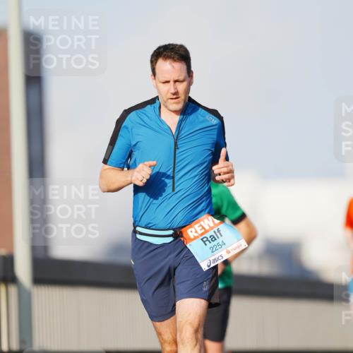 03.10.2026 - Köhlbrandbrückenlauf LAZAROV Photography http://msf.ph/oto/10690284 03.10.2026 09:45:43 Position 3 2254 meine-sportfotos.de