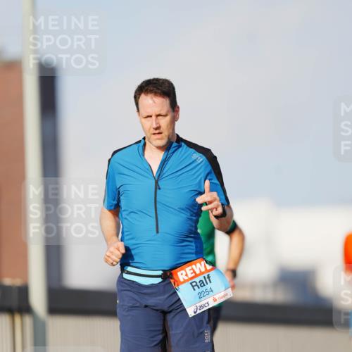 03.10.2026 - Köhlbrandbrückenlauf LAZAROV Photography http://msf.ph/oto/10690285 03.10.2026 09:45:43 Position 3 2254, 6 meine-sportfotos.de