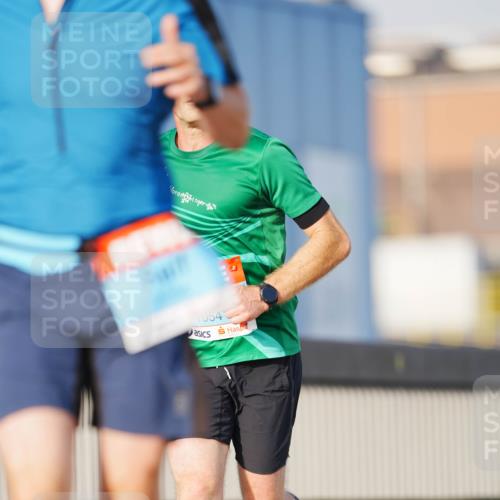 03.10.2026 - Köhlbrandbrückenlauf LAZAROV Photography http://msf.ph/oto/10690287 03.10.2026 09:45:46 Position 3 1054 meine-sportfotos.de