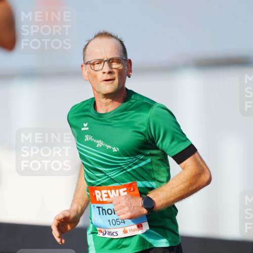 03.10.2026 - Köhlbrandbrückenlauf LAZAROV Photography http://msf.ph/oto/10690300 03.10.2026 09:45:48 Position 3 1054 meine-sportfotos.de