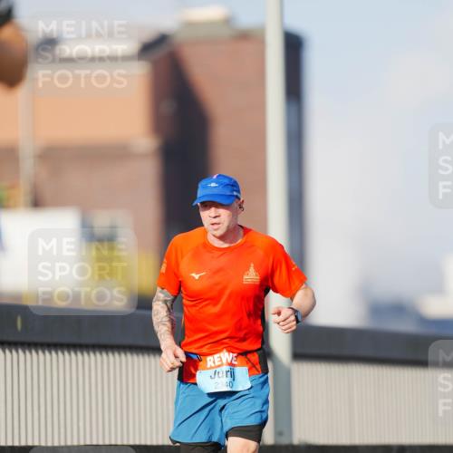 03.10.2026 - Köhlbrandbrückenlauf LAZAROV Photography http://msf.ph/oto/10690322 03.10.2026 09:45:52 Position 3 2340 meine-sportfotos.de