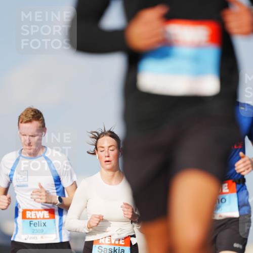 03.10.2026 - Köhlbrandbrückenlauf LAZAROV Photography http://msf.ph/oto/10690352 03.10.2026 09:45:59 Position 3 2389, 2239, 96 meine-sportfotos.de