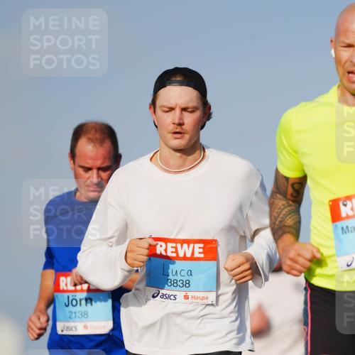 03.10.2026 - Köhlbrandbrückenlauf LAZAROV Photography http://msf.ph/oto/10690360 03.10.2026 09:46:00 Position 3 2138, 3838 meine-sportfotos.de