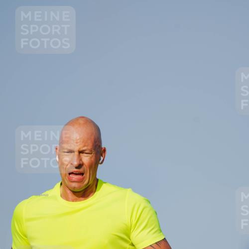 03.10.2026 - Köhlbrandbrückenlauf LAZAROV Photography http://msf.ph/oto/10690363 03.10.2026 09:46:01 Position 3 231 meine-sportfotos.de