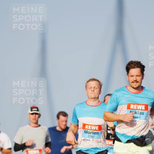 03.10.2026 - Köhlbrandbrückenlauf LAZAROV Photography http://msf.ph/oto/10690386 03.10.2026 09:46:06 Position 3 1797, 4798 meine-sportfotos.de