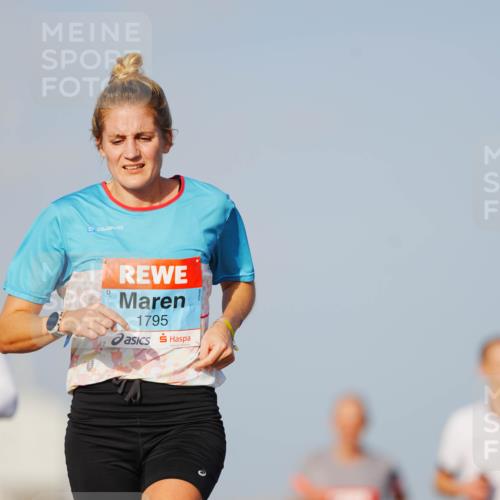 03.10.2026 - Köhlbrandbrückenlauf LAZAROV Photography http://msf.ph/oto/10690401 03.10.2026 09:46:09 Position 3 0, 1795 meine-sportfotos.de