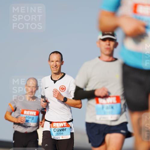 03.10.2026 - Köhlbrandbrückenlauf LAZAROV Photography http://msf.ph/oto/10690409 03.10.2026 09:46:11 Position 3 2294 meine-sportfotos.de
