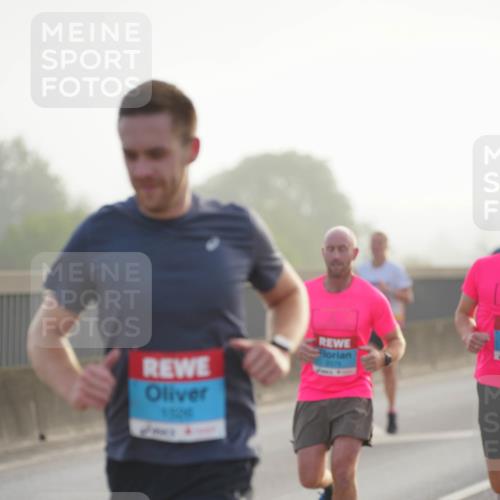 03.10.2026 - Köhlbrandbrückenlauf LAZAROV Photography http://msf.ph/oto/10697150 03.10.2026 09:15:43 Position 3 1500, 2275 meine-sportfotos.de