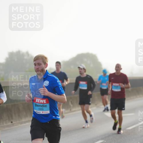 03.10.2026 - Köhlbrandbrückenlauf LAZAROV Photography http://msf.ph/oto/10697171 03.10.2026 09:15:48 Position 3 1829 meine-sportfotos.de
