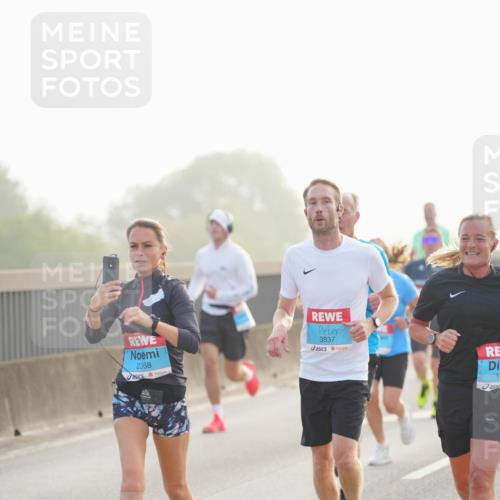 03.10.2026 - Köhlbrandbrückenlauf LAZAROV Photography http://msf.ph/oto/10697187 03.10.2026 09:15:53 Position 3 2368, 3837, 10, 1 meine-sportfotos.de