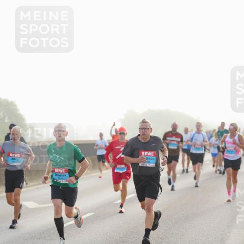 03.10.2026 - Köhlbrandbrückenlauf LAZAROV Photography http://msf.ph/oto/10697228 03.10.2026 09:15:58 Position 3 1054, 344 meine-sportfotos.de