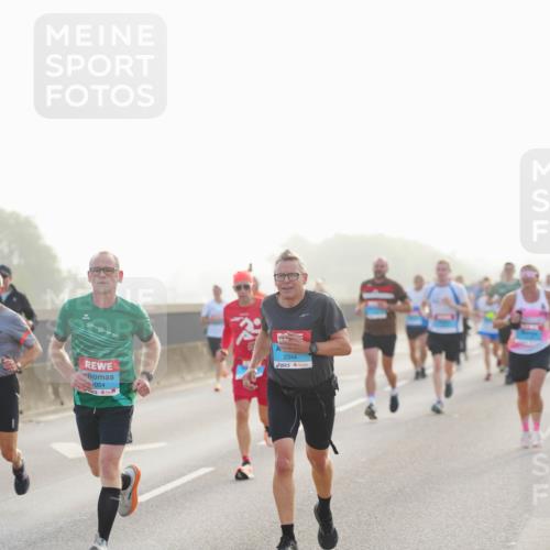 03.10.2026 - Köhlbrandbrückenlauf LAZAROV Photography http://msf.ph/oto/10697232 03.10.2026 09:15:59 Position 3 2344, 054 meine-sportfotos.de