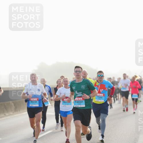 03.10.2026 - Köhlbrandbrückenlauf LAZAROV Photography http://msf.ph/oto/10697271 03.10.2026 09:16:04 Position 3 2143, 1359, 2144, 2367 meine-sportfotos.de