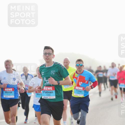 03.10.2026 - Köhlbrandbrückenlauf LAZAROV Photography http://msf.ph/oto/10697288 03.10.2026 09:16:05 Position 3 2143, 1359, 2367 meine-sportfotos.de
