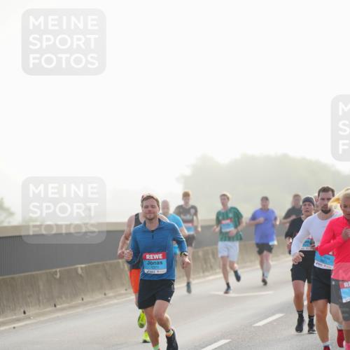 03.10.2026 - Köhlbrandbrückenlauf LAZAROV Photography http://msf.ph/oto/10697314 03.10.2026 09:16:09 Position 3 1371 meine-sportfotos.de