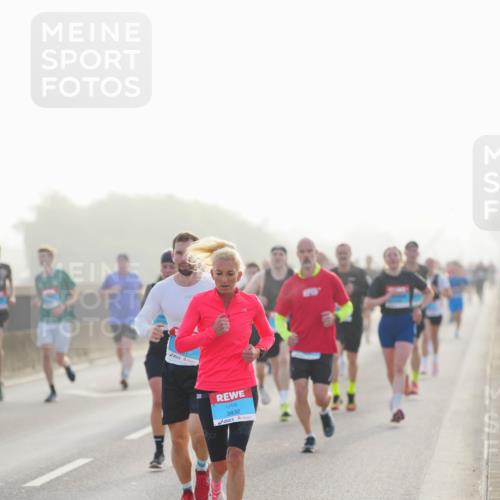 03.10.2026 - Köhlbrandbrückenlauf LAZAROV Photography http://msf.ph/oto/10697318 03.10.2026 09:16:10 Position 3 3832 meine-sportfotos.de