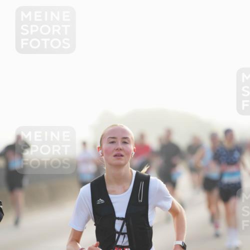 03.10.2026 - Köhlbrandbrückenlauf LAZAROV Photography http://msf.ph/oto/10697377 03.10.2026 09:16:20 Position 3 2300 meine-sportfotos.de