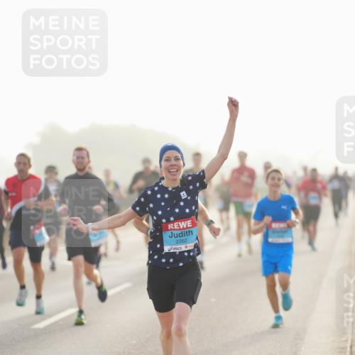 03.10.2026 - Köhlbrandbrückenlauf LAZAROV Photography http://msf.ph/oto/10697387 03.10.2026 09:16:22 Position 3 2262 meine-sportfotos.de