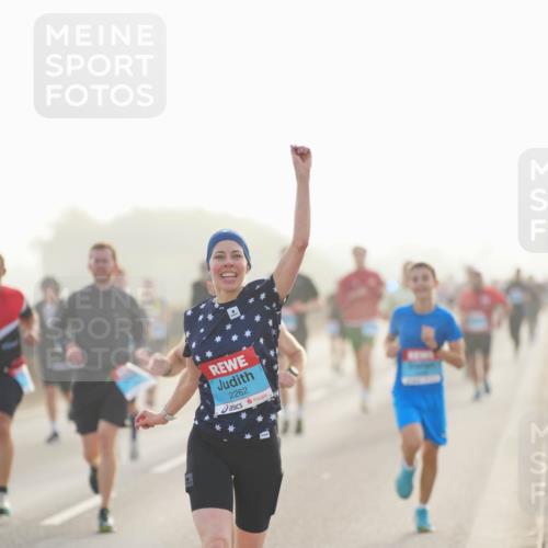 03.10.2026 - Köhlbrandbrückenlauf LAZAROV Photography http://msf.ph/oto/10697391 03.10.2026 09:16:23 Position 3 2262 meine-sportfotos.de