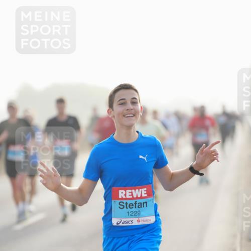 03.10.2026 - Köhlbrandbrückenlauf LAZAROV Photography http://msf.ph/oto/10697420 03.10.2026 09:16:26 Position 3 1229 meine-sportfotos.de