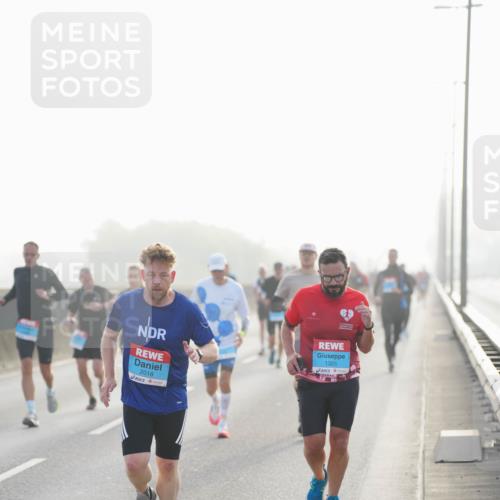 03.10.2026 - Köhlbrandbrückenlauf LAZAROV Photography http://msf.ph/oto/10697459 03.10.2026 09:16:32 Position 3 2018, 1325 meine-sportfotos.de