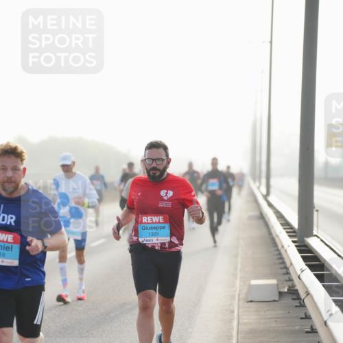 03.10.2026 - Köhlbrandbrückenlauf LAZAROV Photography http://msf.ph/oto/10697468 03.10.2026 09:16:33 Position 3 18, 1325 meine-sportfotos.de