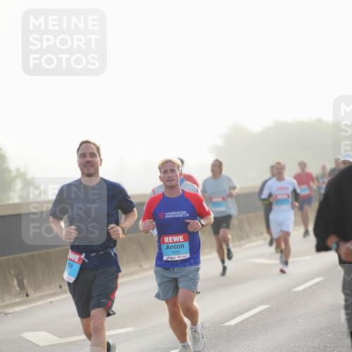 03.10.2026 - Köhlbrandbrückenlauf LAZAROV Photography http://msf.ph/oto/10697562 03.10.2026 09:16:45 Position 3 1833 meine-sportfotos.de