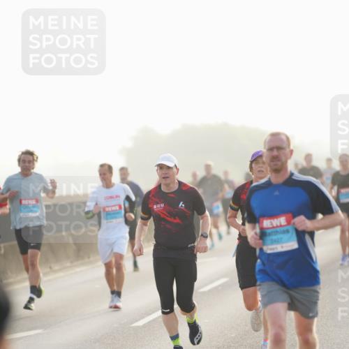 03.10.2026 - Köhlbrandbrückenlauf LAZAROV Photography http://msf.ph/oto/10697592 03.10.2026 09:16:48 Position 3 2427 meine-sportfotos.de