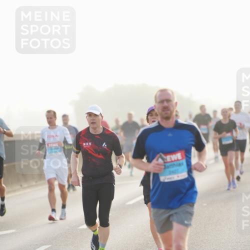 03.10.2026 - Köhlbrandbrückenlauf LAZAROV Photography http://msf.ph/oto/10697597 03.10.2026 09:16:48 Position 3 2427 meine-sportfotos.de