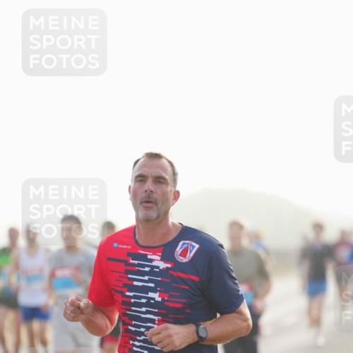 03.10.2026 - Köhlbrandbrückenlauf LAZAROV Photography http://msf.ph/oto/10697656 03.10.2026 09:16:59 Position 3 1890 meine-sportfotos.de