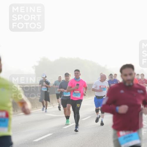 03.10.2026 - Köhlbrandbrückenlauf LAZAROV Photography http://msf.ph/oto/10697769 03.10.2026 09:17:13 Position 3 1940, 13 meine-sportfotos.de