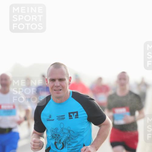 03.10.2026 - Köhlbrandbrückenlauf LAZAROV Photography http://msf.ph/oto/10697796 03.10.2026 09:17:18 Position 3 2016, 16, 2380 meine-sportfotos.de