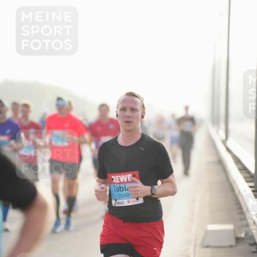 03.10.2026 - Köhlbrandbrückenlauf LAZAROV Photography http://msf.ph/oto/10697799 03.10.2026 09:17:19 Position 3 2049 meine-sportfotos.de
