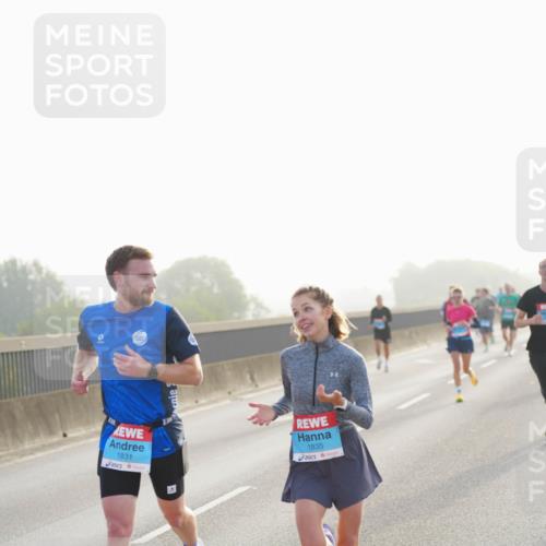 03.10.2026 - Köhlbrandbrückenlauf LAZAROV Photography http://msf.ph/oto/10697852 03.10.2026 09:17:26 Position 3 3, 1831, 1835 meine-sportfotos.de